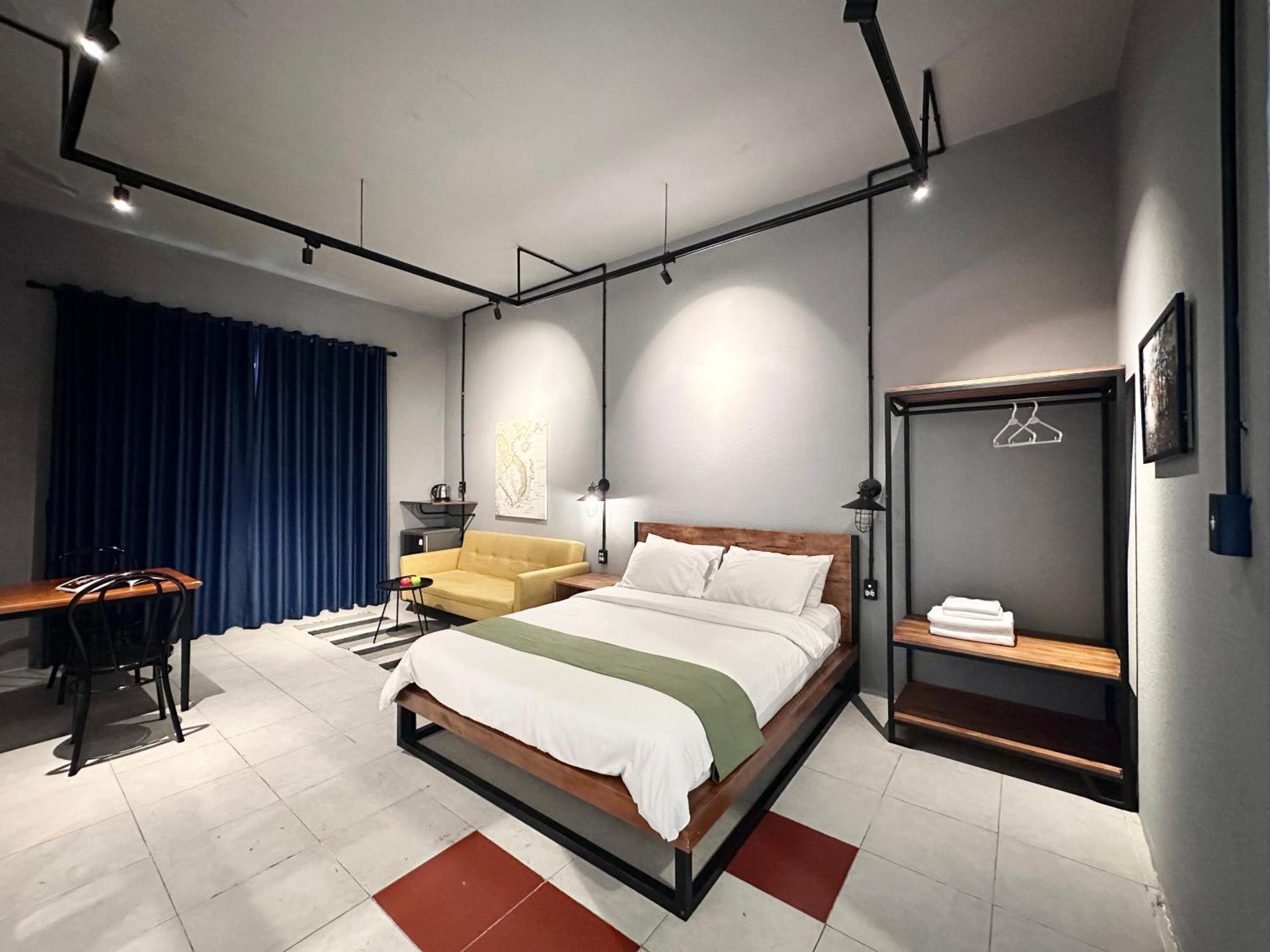 Circadian Industrial Studios On Nguyen Hue Хошимин Екстериор снимка