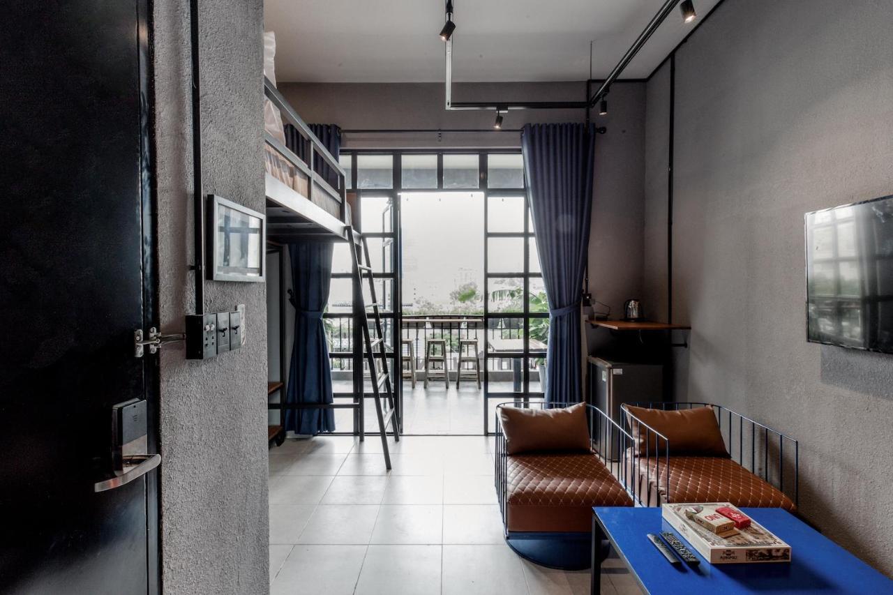 Circadian Industrial Studios On Nguyen Hue Хошимин Екстериор снимка